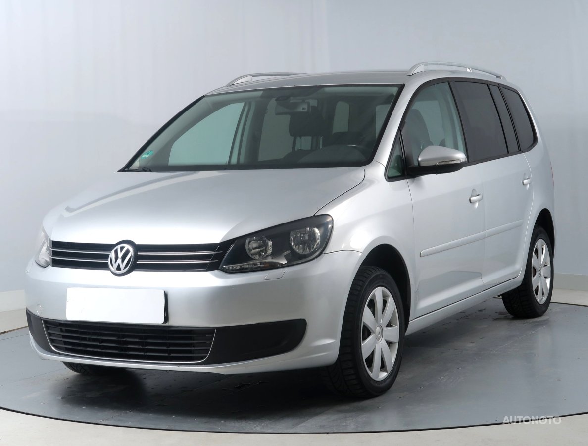 Volkswagen Touran, 2011 - pohled č. 3