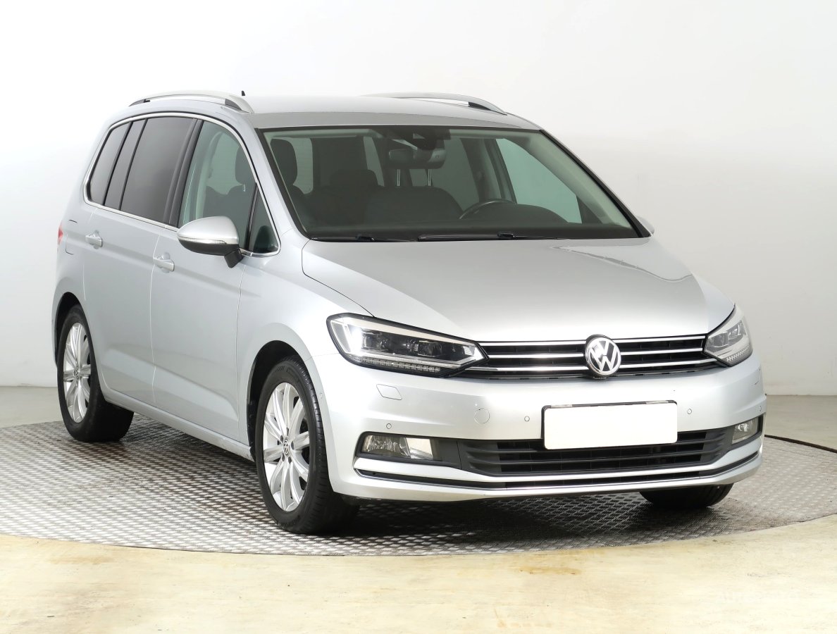 Volkswagen Touran, 2016 - celkový pohled