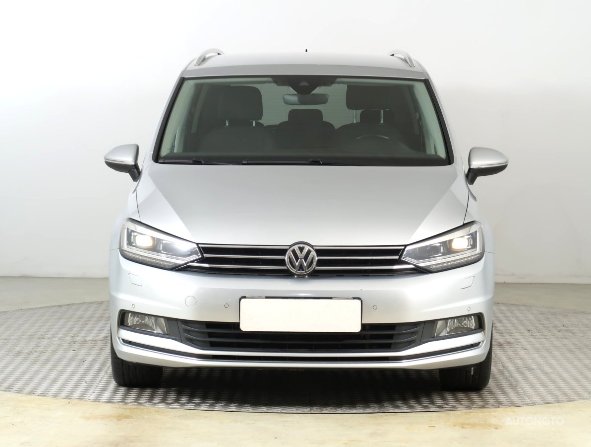 Volkswagen Touran, 2016 - pohled č. 2