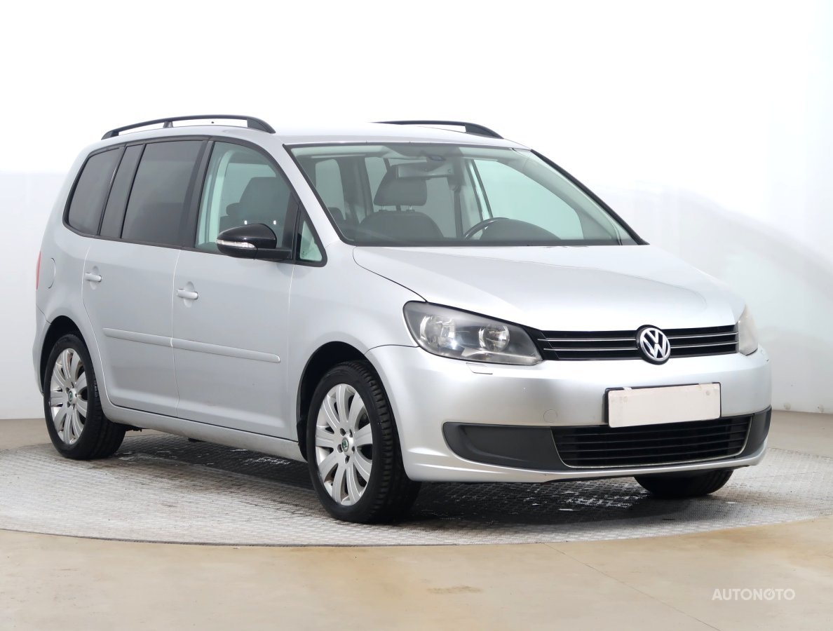 Volkswagen Touran, 2010 - celkový pohled