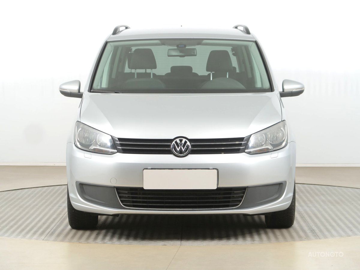 Volkswagen Touran, 2011 - pohled č. 2