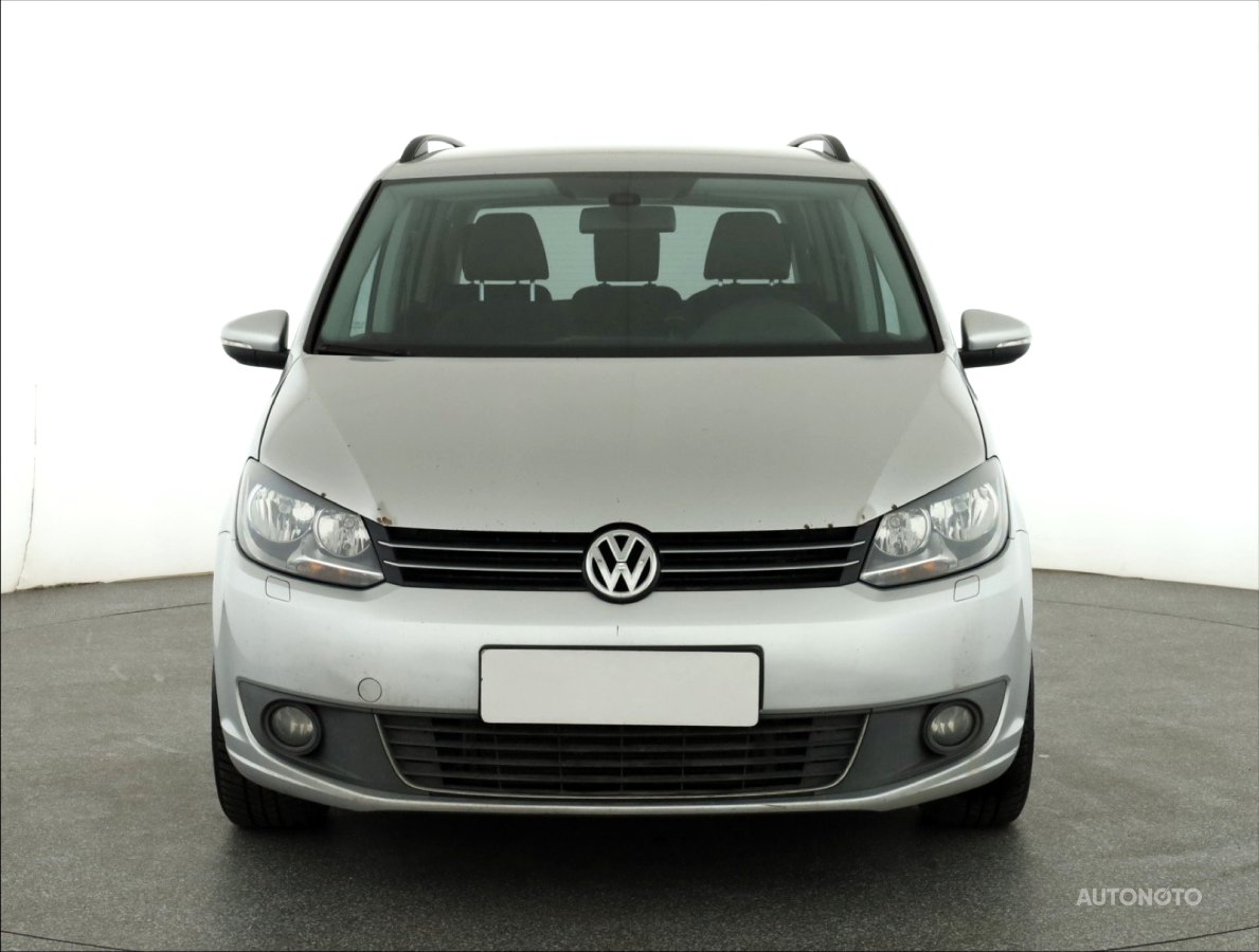 Volkswagen Touran, 2012 - pohled č. 2