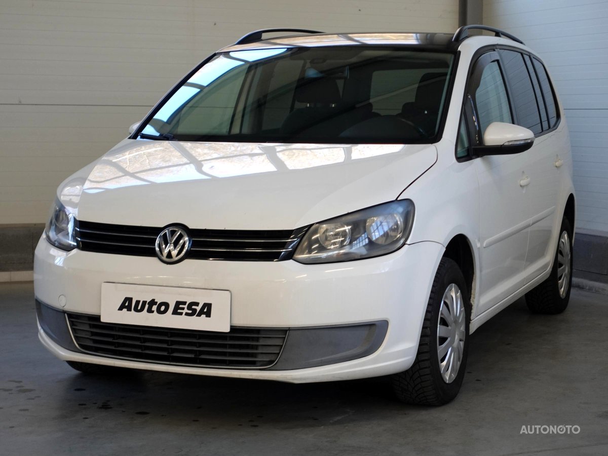 Volkswagen Touran, 2011 - pohled č. 3
