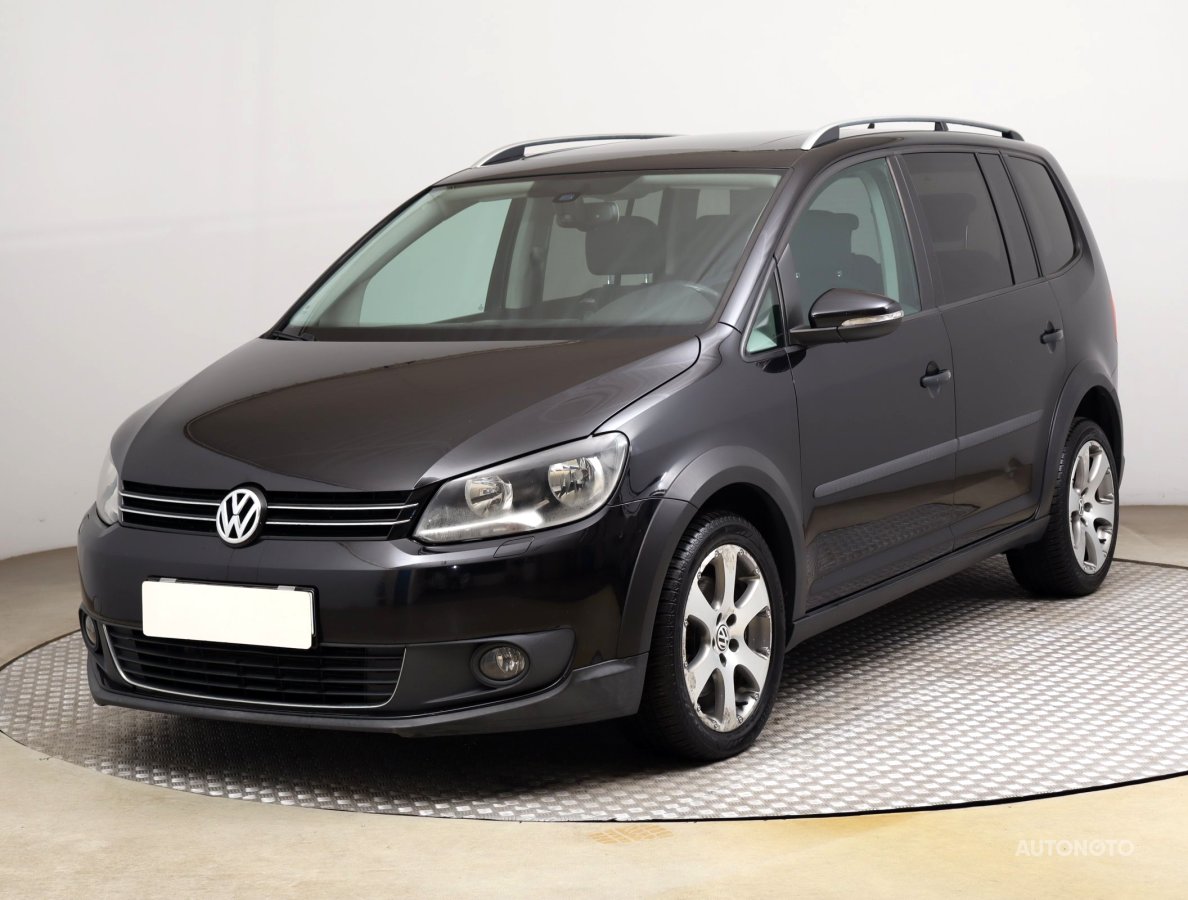 Volkswagen Touran, 2013 - pohled č. 3