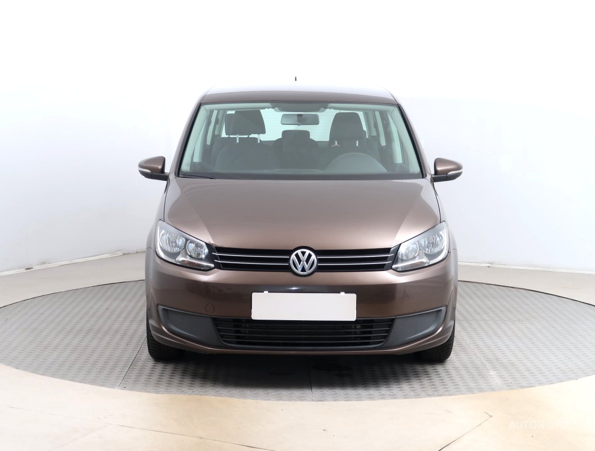 Volkswagen Touran, 2012 - pohled č. 2