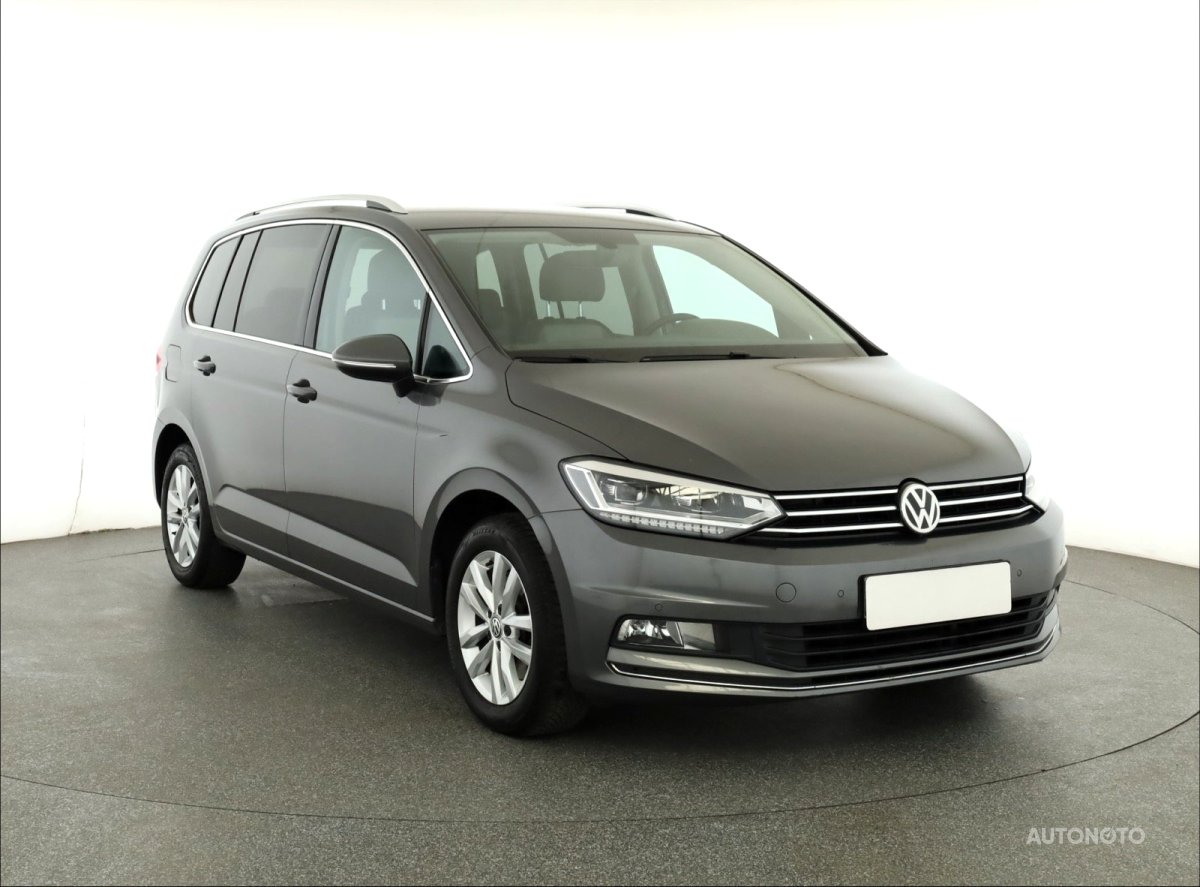 Volkswagen Touran, 2016 - celkový pohled