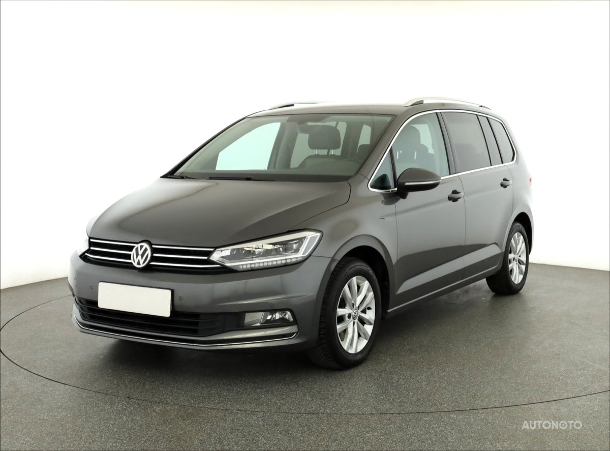 Volkswagen Touran, 2016 - pohled č. 3