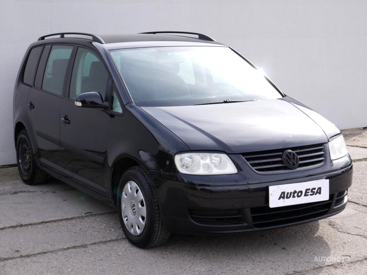 Volkswagen Touran, 2004 - celkový pohled
