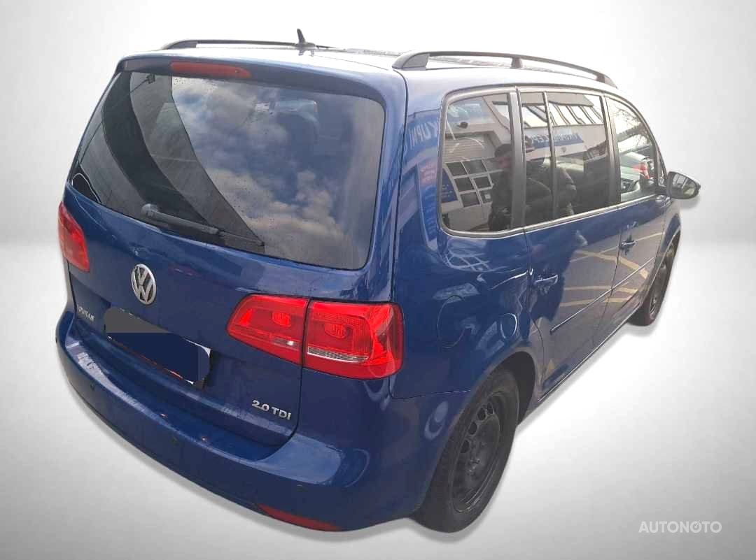 Volkswagen Touran, 2012 - pohled č. 2