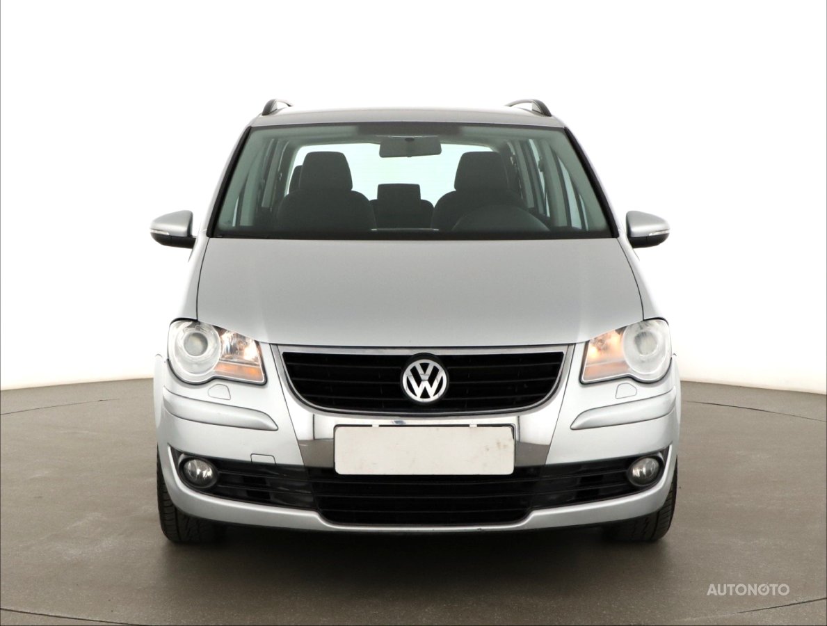 Volkswagen Touran, 2009 - pohled č. 2