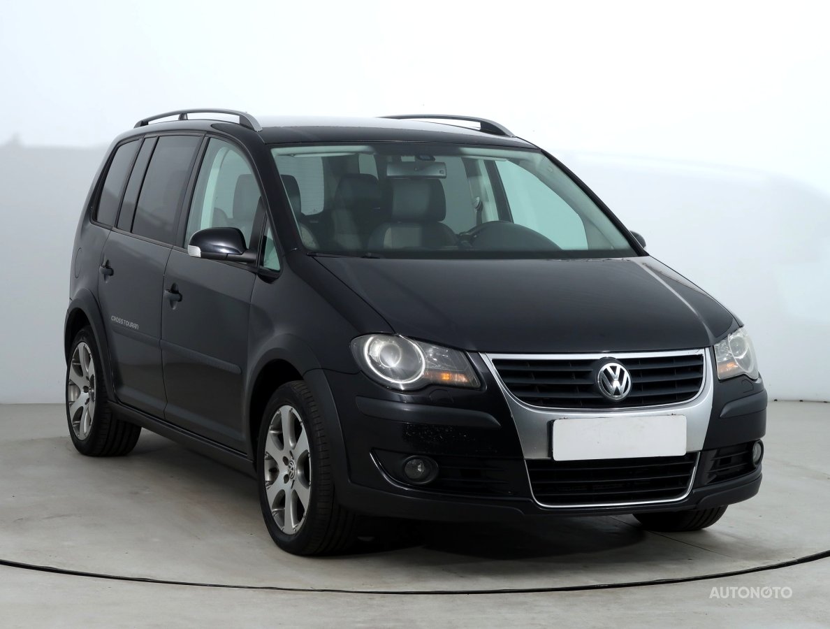 Volkswagen Touran, 2008 - celkový pohled