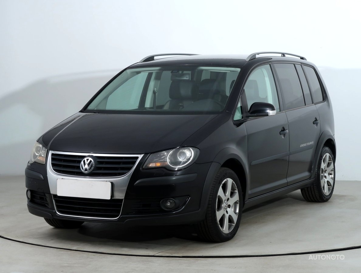 Volkswagen Touran, 2008 - pohled č. 3