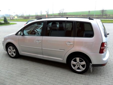 Volkswagen Touran, 2008 - pohled č. 4
