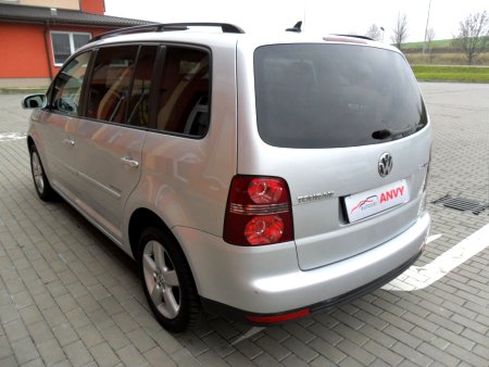 Volkswagen Touran, 2008 - pohled č. 5