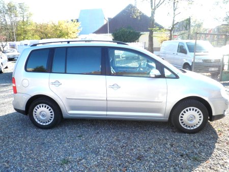 Volkswagen Touran, 2004 - pohled č. 6