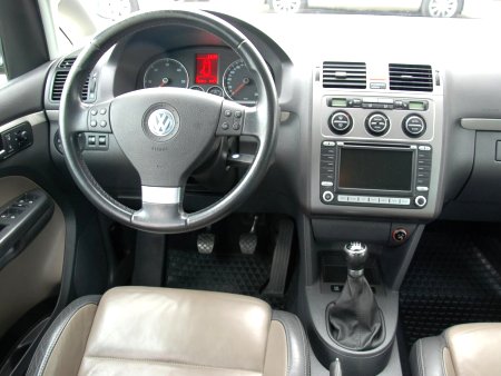 Volkswagen Touran, 2007 - pohled č. 5