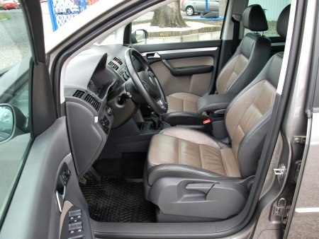 Volkswagen Touran, 2007 - pohled č. 6