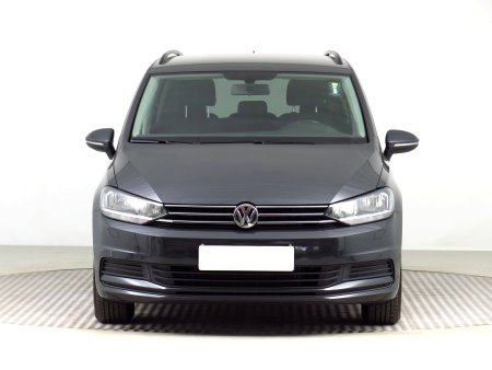 Volkswagen Touran, 2016 - pohled č. 2