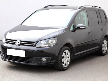 Volkswagen Touran, 2012 - pohled č. 3