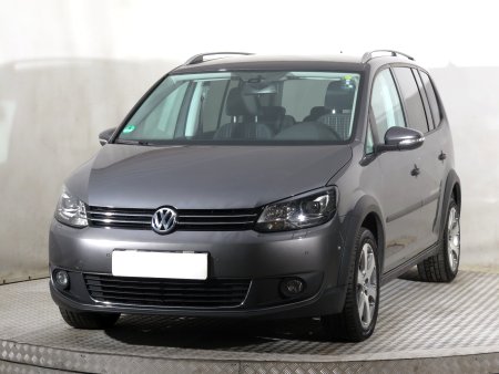Volkswagen Touran, 2012 - pohled č. 3