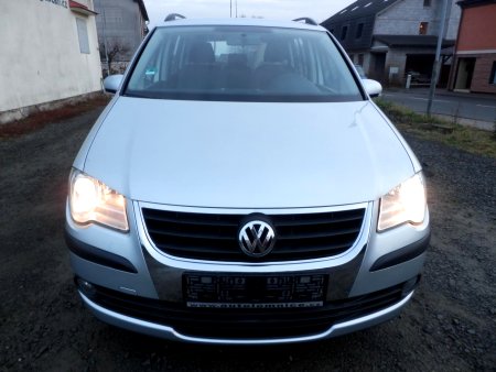 Volkswagen Touran, 2009 - pohled č. 2
