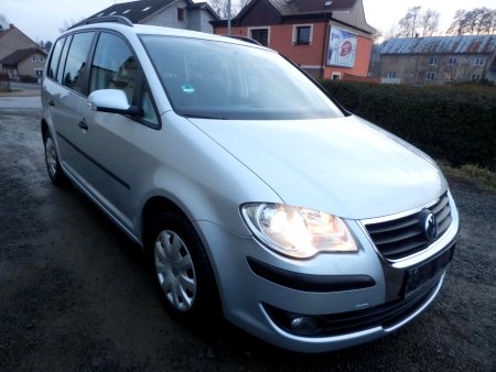 Volkswagen Touran, 2009 - pohled č. 3