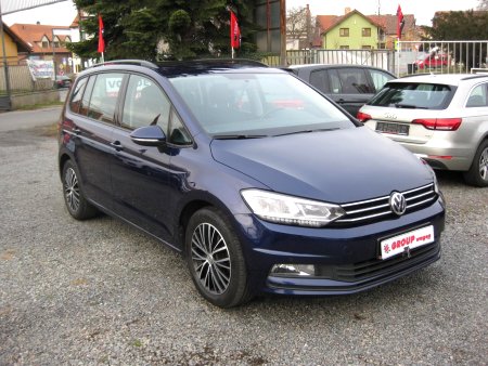 Volkswagen Touran, 2015 - pohled č. 2