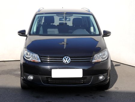 Volkswagen Touran, 2012 - pohled č. 2