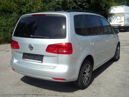 Volkswagen Touran, 2012 - pohled č. 2