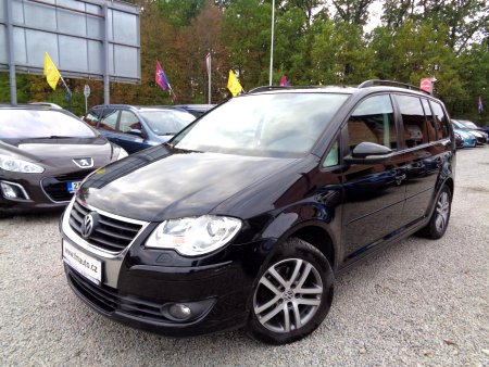 Volkswagen Touran, 2010 - pohled č. 2