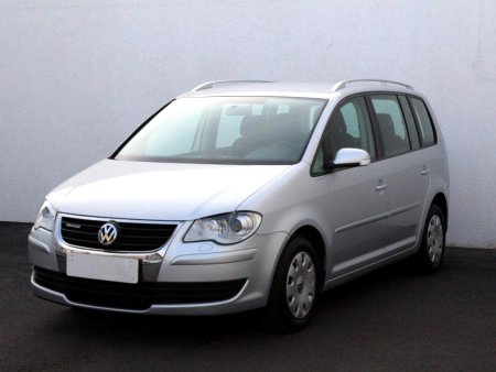 Volkswagen Touran, 2008 - pohled č. 3