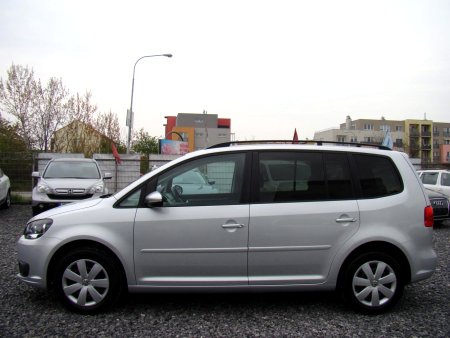 Volkswagen Touran, 2016 - pohled č. 3