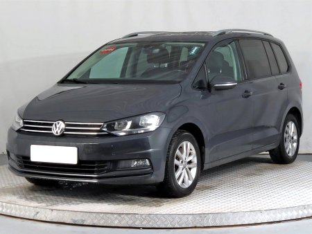 Volkswagen Touran, 2018 - pohled č. 3