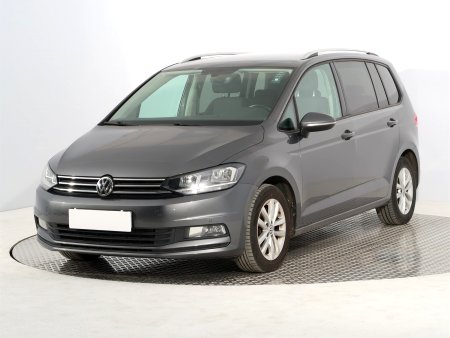 Volkswagen Touran, 2017 - pohled č. 3