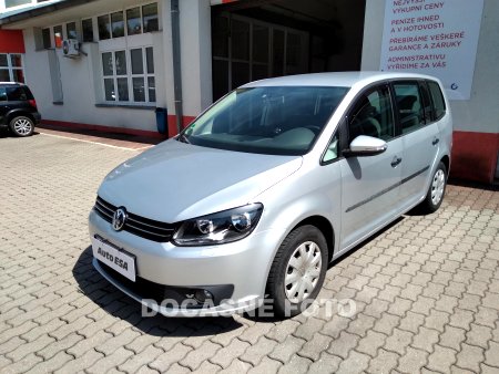 Volkswagen Touran, 2014 - pohled č. 3
