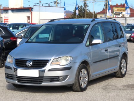 Volkswagen Touran, 2008 - pohled č. 3