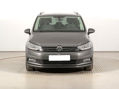Volkswagen Touran, 2016 - pohled č. 2