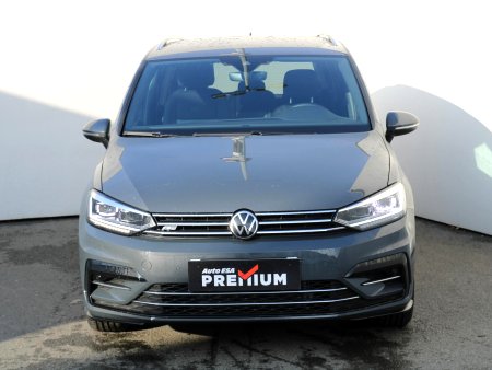 Volkswagen Touran, 2022 - pohled č. 2