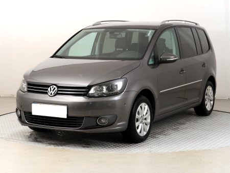 Volkswagen Touran, 2011 - pohled č. 3
