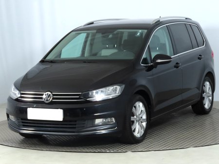 Volkswagen Touran, 2017 - pohled č. 3