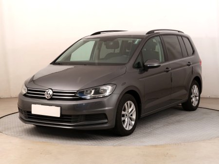 Volkswagen Touran, 2016 - pohled č. 3