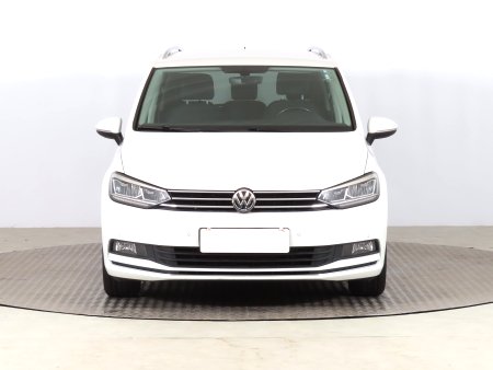 Volkswagen Touran, 2019 - pohled č. 2