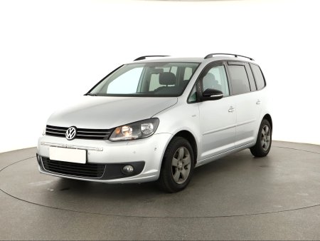 Volkswagen Touran, 2012 - pohled č. 3