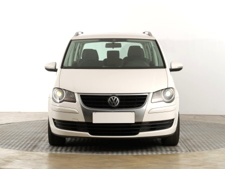 Volkswagen Touran, 2010 - pohled č. 2