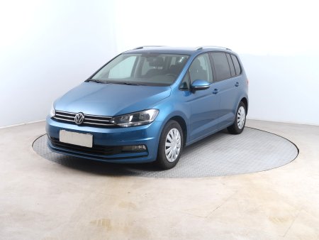 Volkswagen Touran, 2018 - pohled č. 3