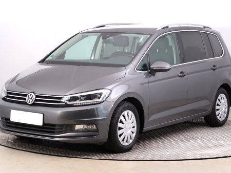 Volkswagen Touran, 2017 - pohled č. 3