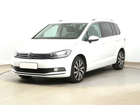 Volkswagen Touran, 2015 - pohled č. 3