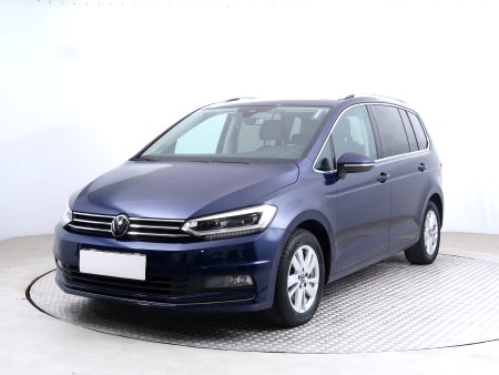 Volkswagen Touran, 2020 - pohled č. 3