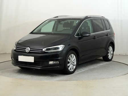Volkswagen Touran, 2016 - pohled č. 3