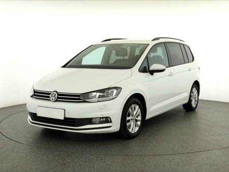 Volkswagen Touran, 2016 - pohled č. 3